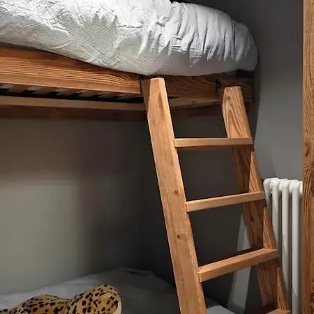 Hostdomus - Black Oak Apartment *